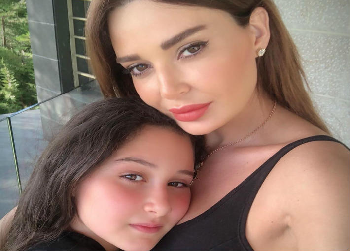 سيرين عبد النور وابنتها