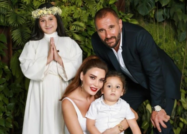 سيرين وأسرتها