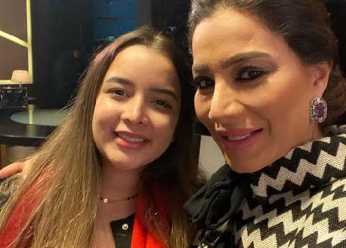 بسمة وهبة وابنة زوجها