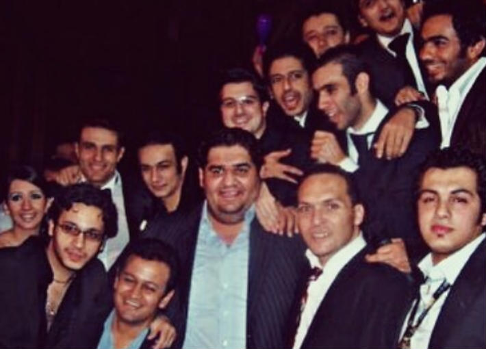 إيساف ومجموعة من المطربين