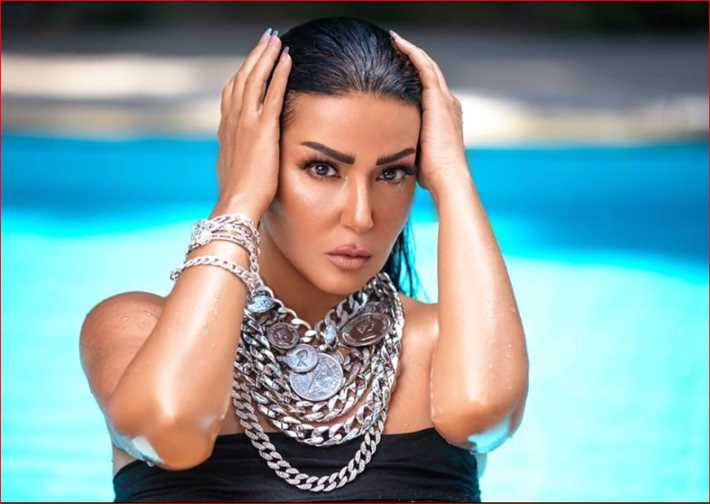 سمية الخشاب