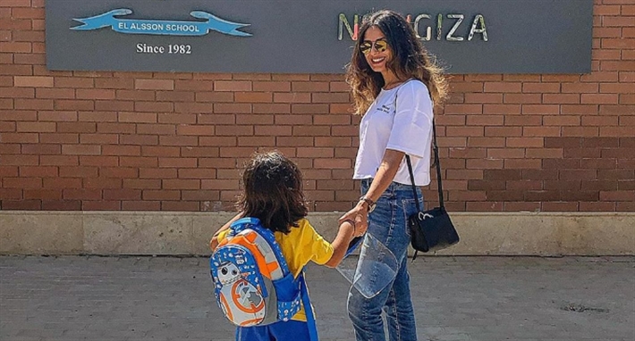 ريهام أيمن وابنها