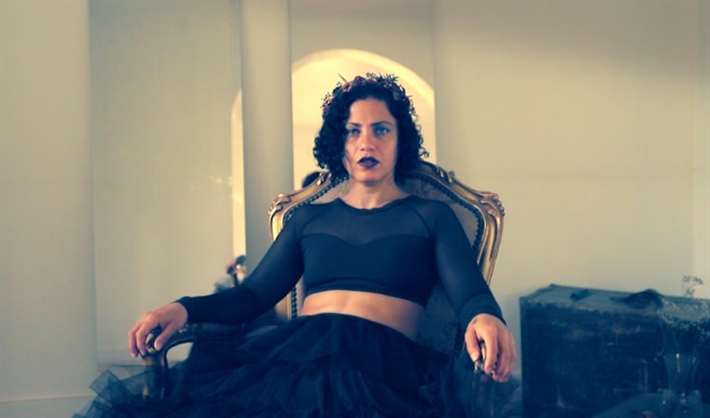 آمال مثلوثي