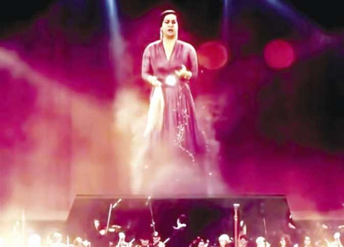 أم كلثوم بتقنية الهولوجوم