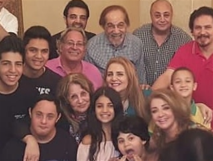 أسرة محمود ياسين