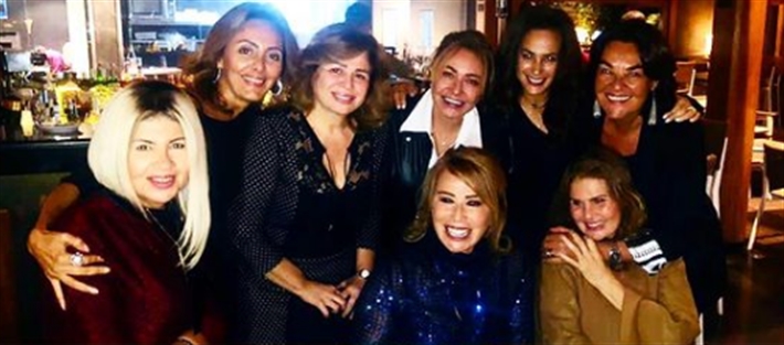 هند صبري مع وإلهام شاهين وليلى علوي ويسرا وبوسي شلبي