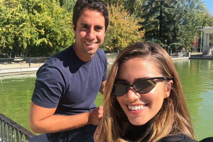 لارا وزوجها