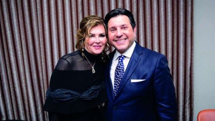 هاني شاكر وزوجته