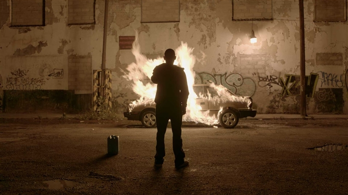 فيلم 50 أو حوتان يجتمعان على الشاطئ