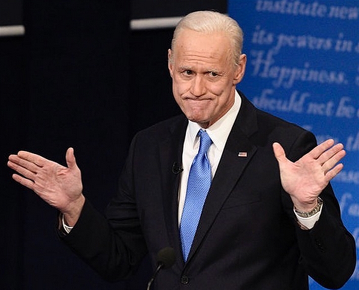 جيم كاري في دور بايدن