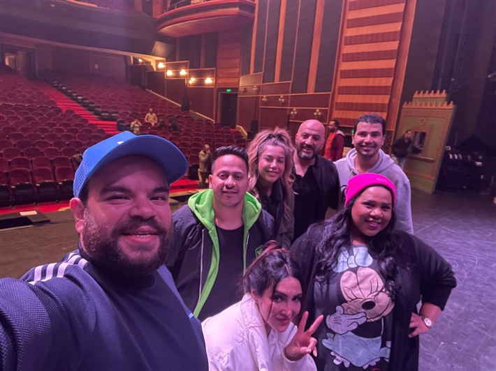 فريق عمل المسرحية