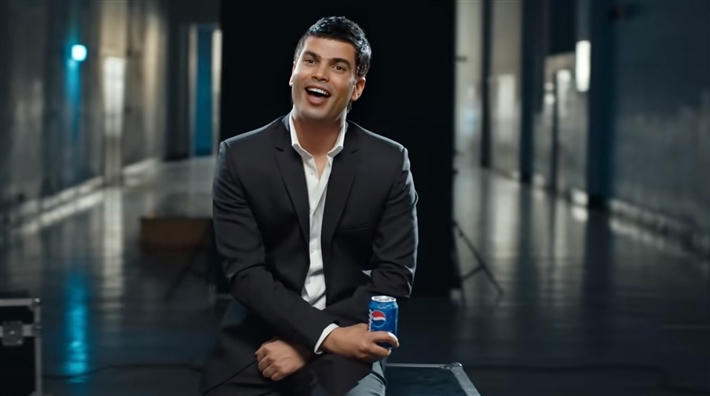 دوبلير عمرو دياب