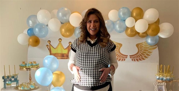 هبة عبد العزيز