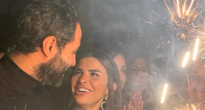 كريم فهمي وزوجته