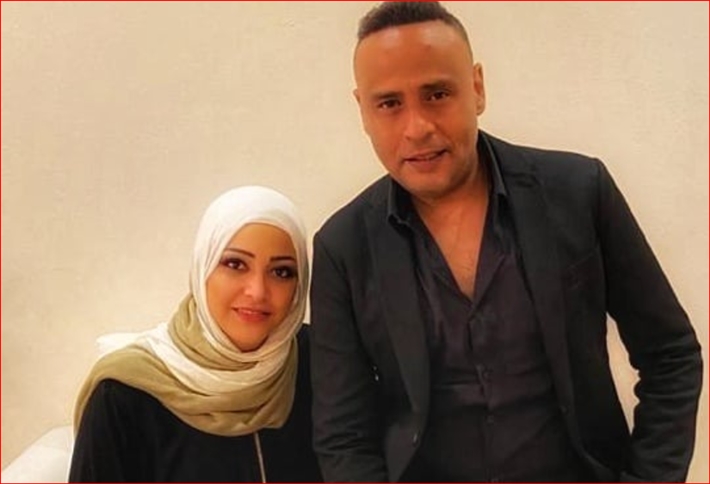 محمود عبد المغني وزوجته