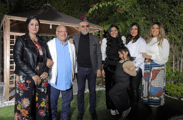 صلاح عبد الله وأسرته وعمرو الليثي