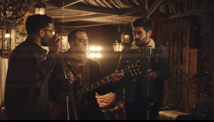 من أغنية نشكي لمين