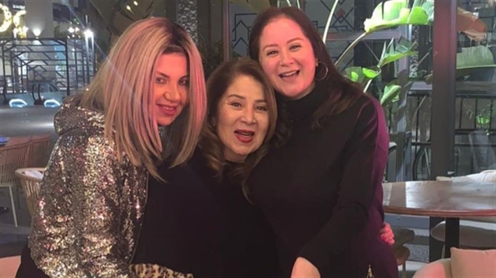 بوسي ومي نور الشريف وبوسي شلبي