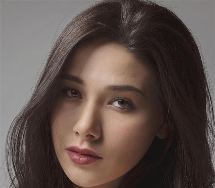 آية عبد الرازق