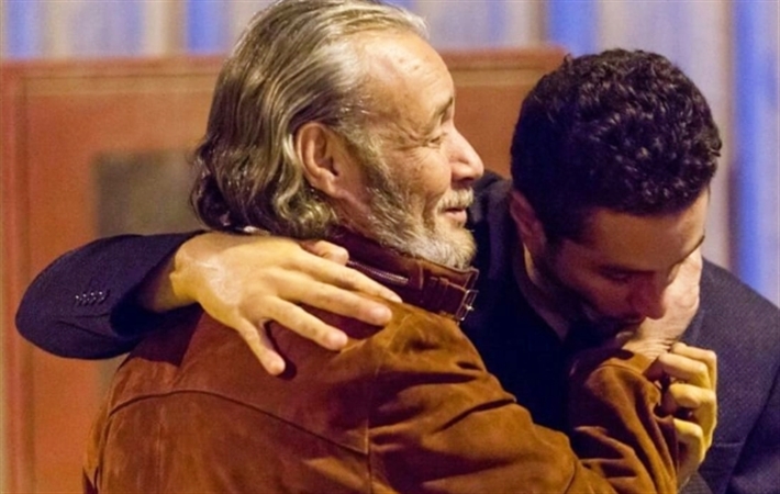 أحمد الفيشاوي والفنا الراحل فاروق الفيشاوي