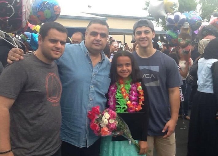 آدم الشرقاوي مع والده الراحل