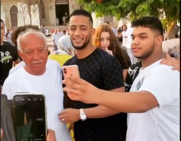 محمد رمضان وسط جمهوره