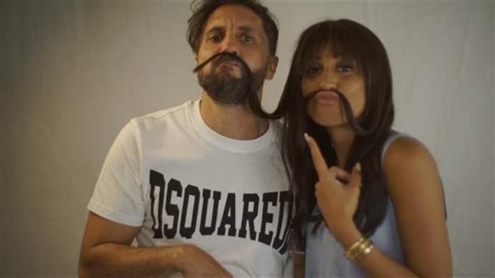 هشام ماجد ودينا الشربيني في كواليس الفيلم 