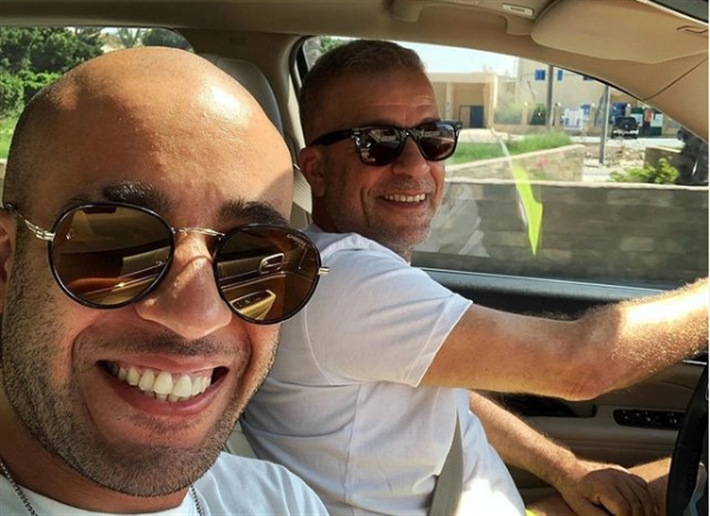 شريف منير ونجله 