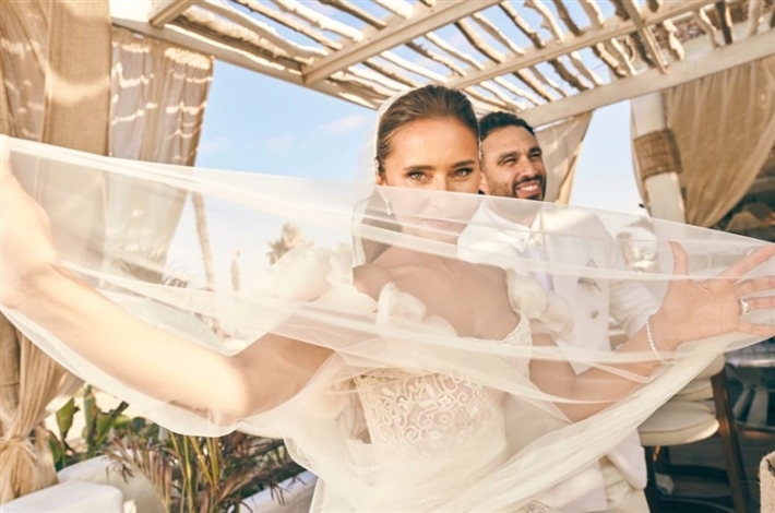 هشام عاشور ونيللي كريم