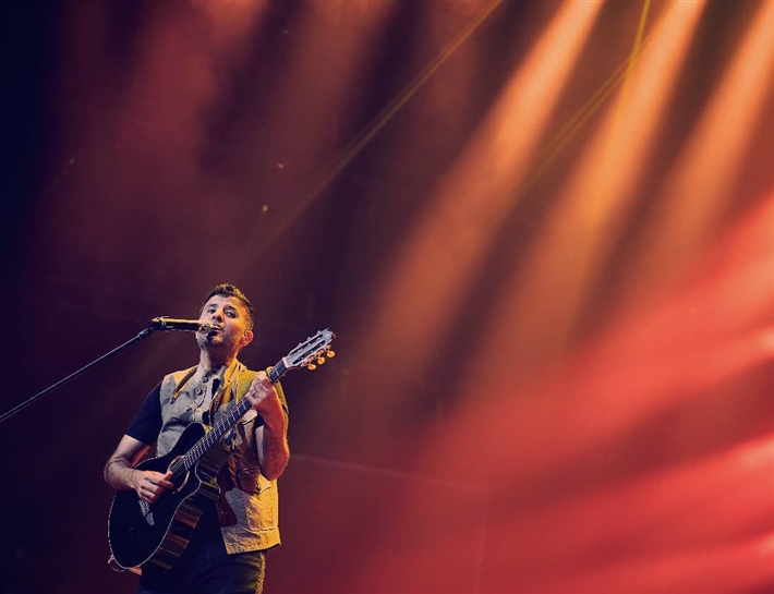 حمزة نمرة في حفله بدبي