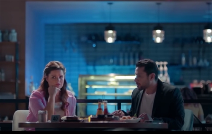 يسرا اللوزي وعلي الطيب