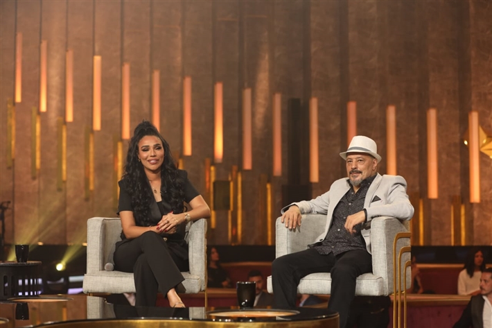 عمرو عبد الجليل وأمينة