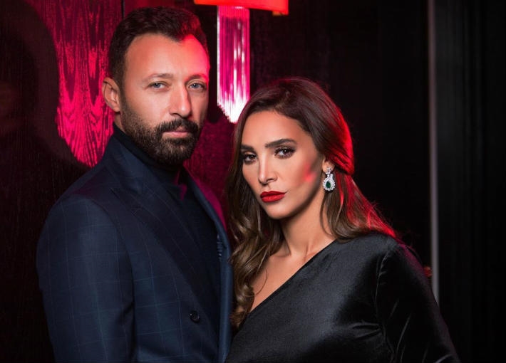 أحمد فهمي وزوجته