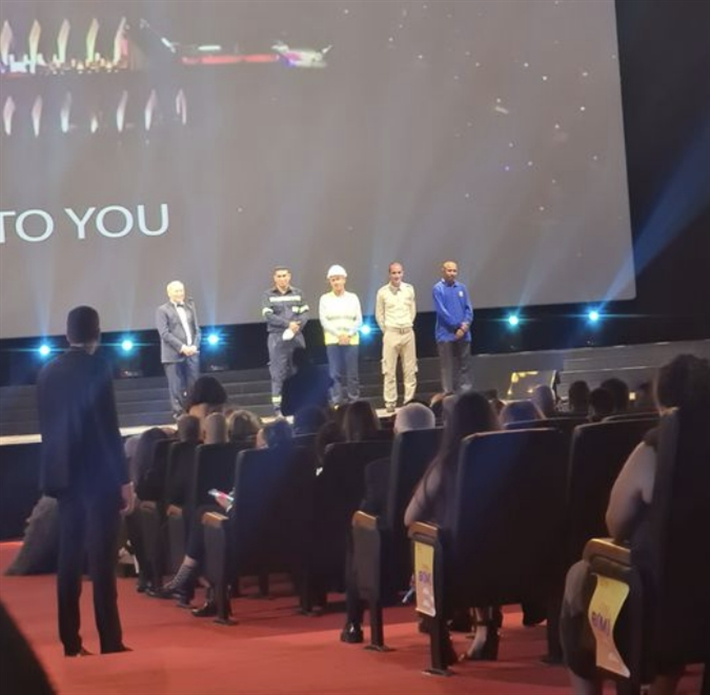 صورة للمكرمين