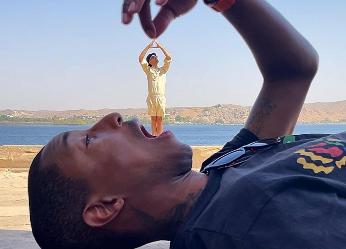 فاريل ويليامز وصديقه جي آر