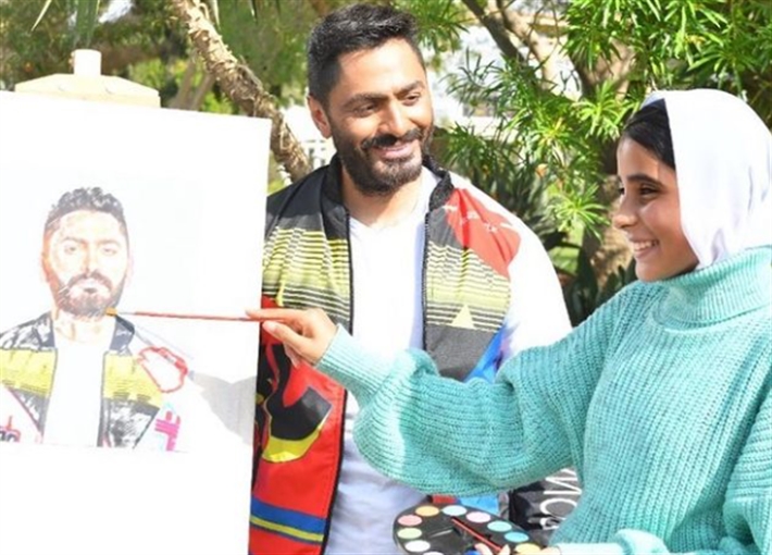 تامر حسني في لقطة من الكليب