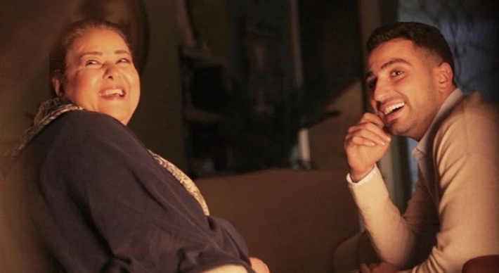 محمد الشرنوبي ودلال عبد العزيز