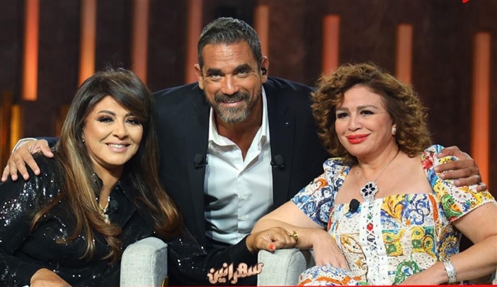 أمير كرارة يتوسط إلهام شاهين وهالة صدقي