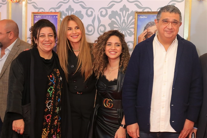 ماجد الكدواني ورنا رئيس وإيناس كامل وأسما إبراهيم