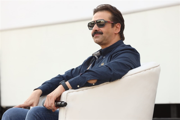 كريم عبد العزيز