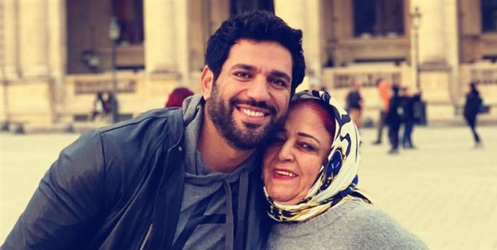 حسن الرداد ووالدته