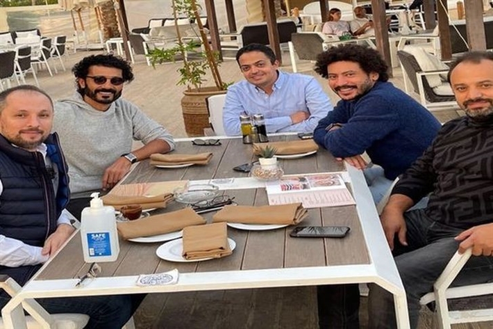 خالد النبوي ومخرج العمل وكاتبه