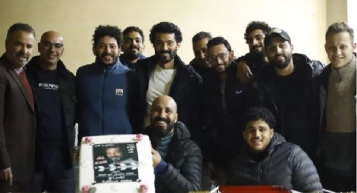 احتفال أسرة راجعين يا هوا ببدأ التصوير