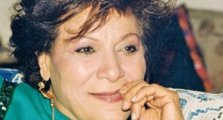 عايدة عبد العزيز