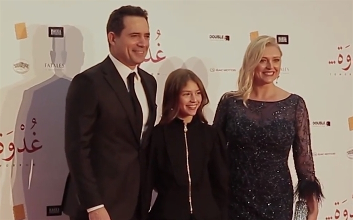 ظافر العابدين وزوجته وابنته