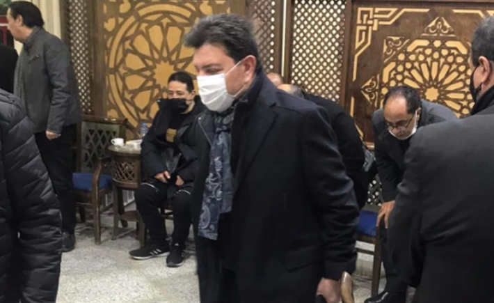 هاني شاكر خلال تقديمه واجب العزاء