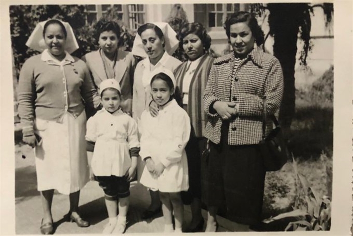 صورة لليلى عز العرب في طفولتها