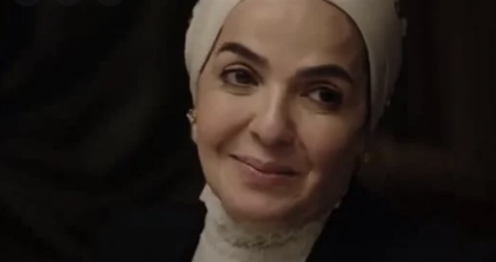 منى عبد الغني 