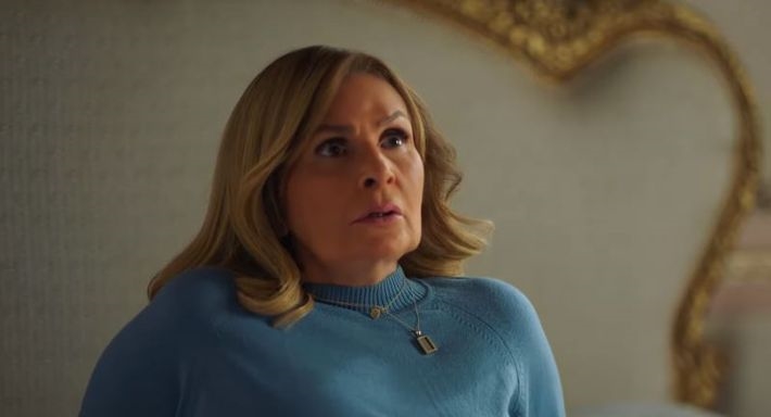 يسرا في مسلسل أحلام سعيدة