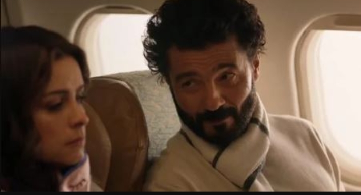 نور وخالد النبوي في مشهد من راجعين يا هوى